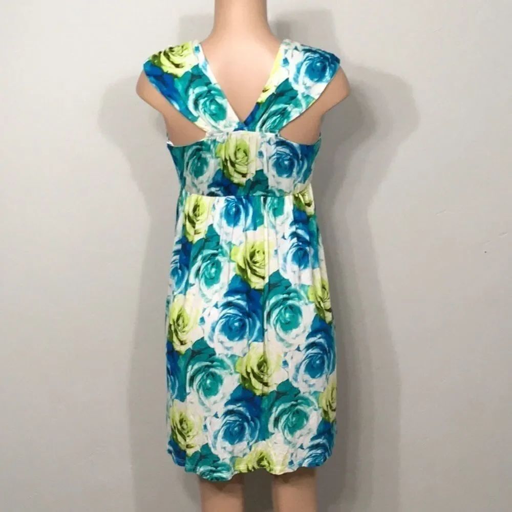 Floral maternity dress. NWOT - Picture 2 of 7
